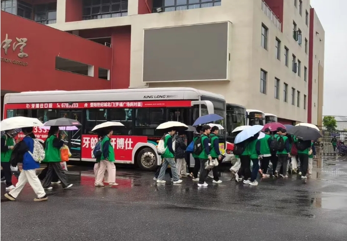 新余公交：“点对点”保障中考 4000余名考生安全赴考
