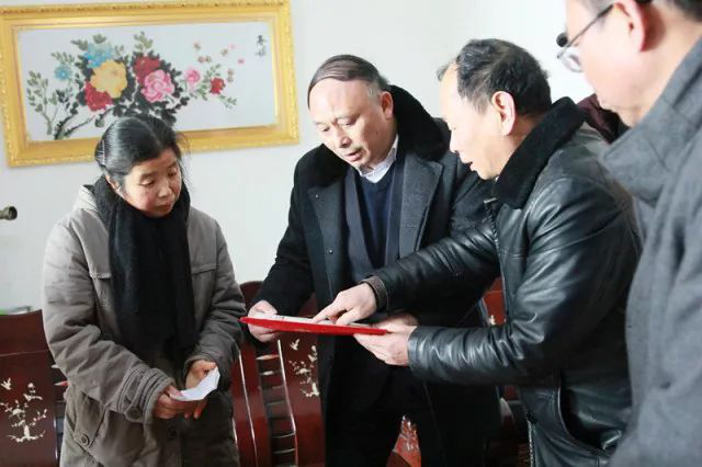 向他致敬！倒在扶贫攻坚一线的工会好干部胡学发