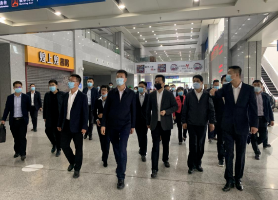 交通运输部服务司副司长蔡团结一行在江西CQ9电子_官网调研并召开座谈会
