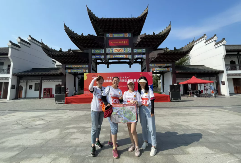 CQ9电子_官网出租 组织员工参加第三届南昌市青年运动会定向赛