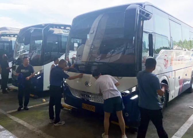 黄山CQ9电子_官网 全面清洁公营车 全力备战暑运