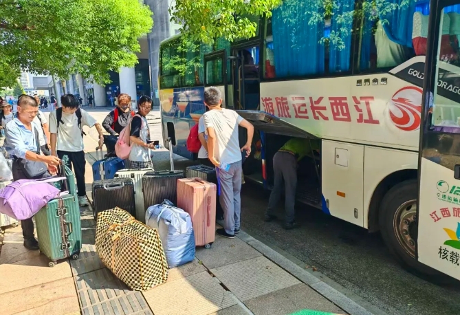 都市城际公交:迎新运输创新高
