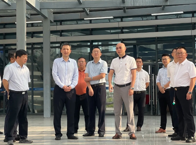 吉安公司:吉安市政府领导调研督导客运、公交西站运行工作