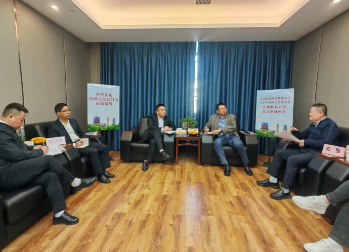 生产经营 || 都市城际公交：文旅产业孵化园座谈会在南昌全域旅游集散中心召开
