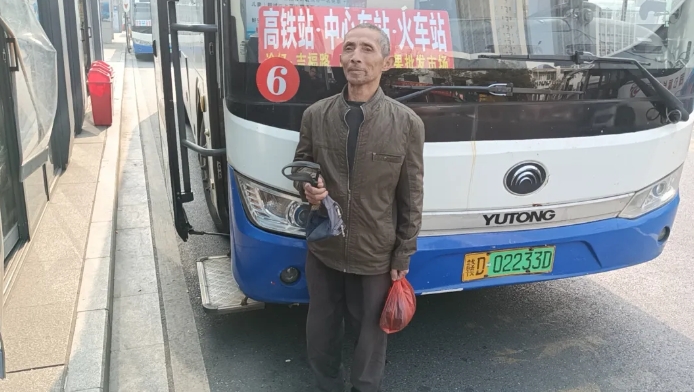 吉安公司:拿回“血汗钱” 老人眼眶湿润了