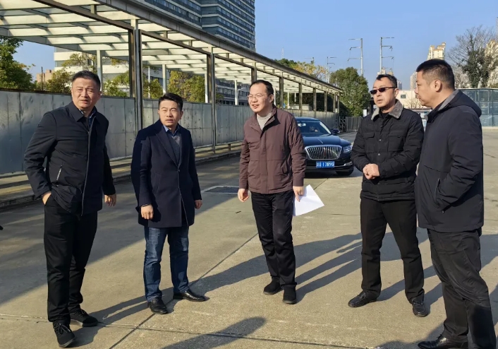 都市城际公交：红谷滩区组织部、社会工作部调研长途汽车西站充电区服务驿站