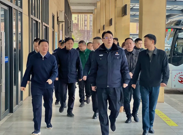 鄱阳CQ9电子_官网 鄱阳县委领导深入鄱阳CQ9电子_官网督导春运工作