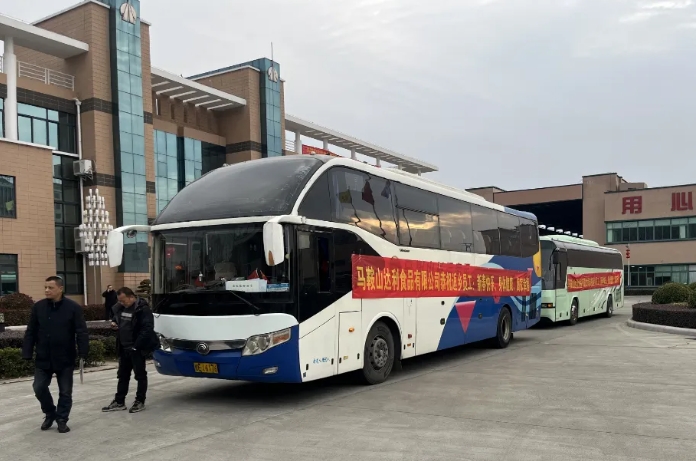 马鞍山长客:助力务工人员返乡