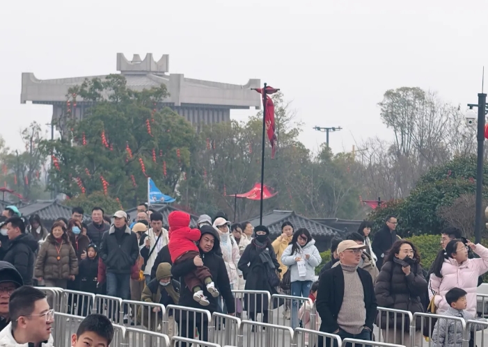 都市城际公交：运游结合 春节旅游圆满收官