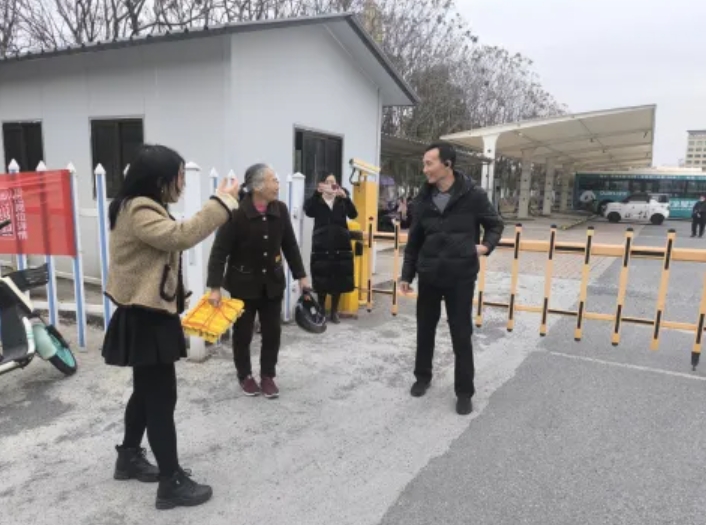 新余CQ9电子_官网:细微之处显温情
