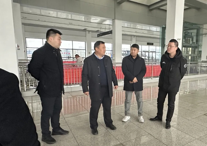马鞍山长客：市交通运输局领导检查高校学生返校运输准备工作