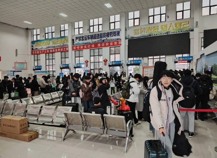 九江CQ9电子_官网:共青公司护航旅客出行