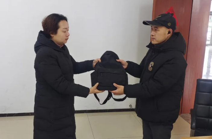 暖新闻 || ​马鞍山长客：旅客为含山中心客运站点赞