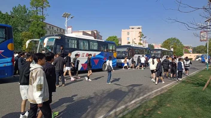 吉安公司：圆满完成2025年体育中考运输保障任务